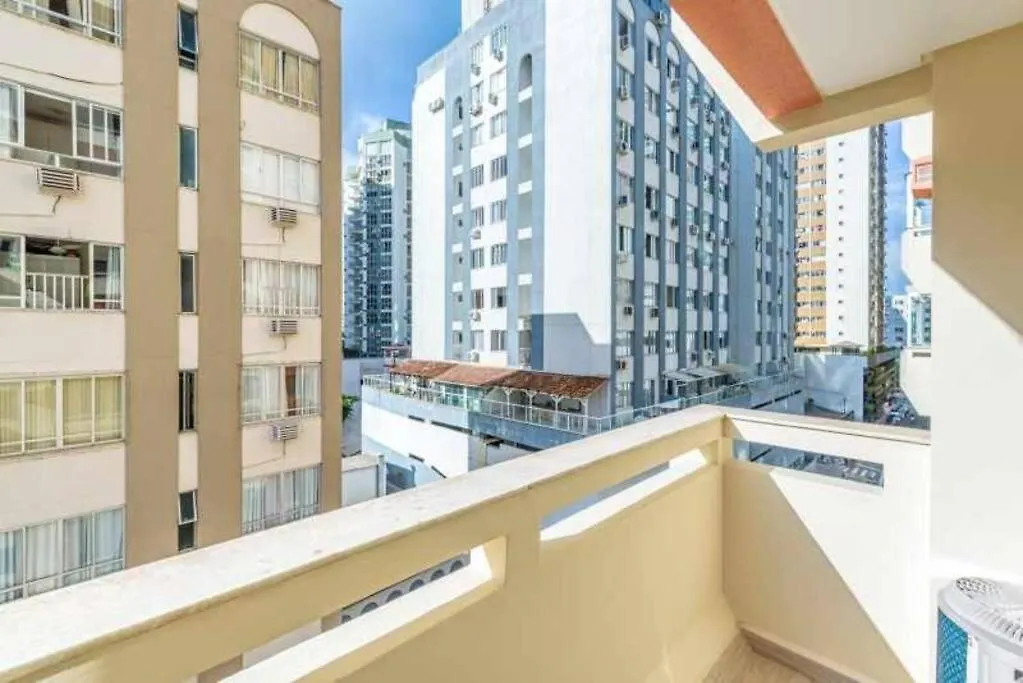 Excelente Apartamento Em Balneario Camburiu Balneário Camboriú